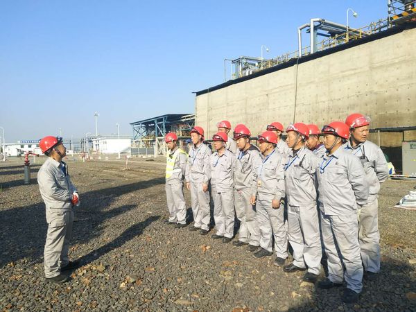 專門對施工人員進行現(xiàn)場培訓和注意安全事項